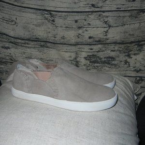 Kate Spade ♠️ Ballerina  Lillie Slip On Sneakers w scalloped edges Gold logo